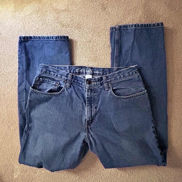 Men's Eddie Bauer Relaxed Fit Jeans 32x30 - Picture 2 of 5